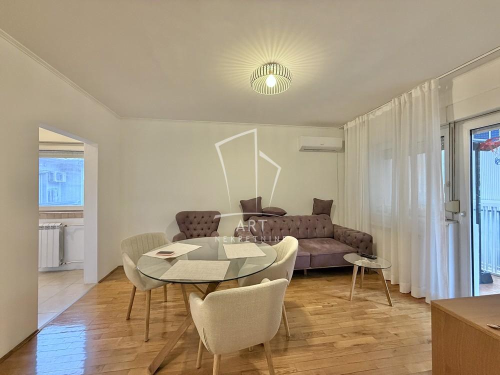Slika 3 - Braće Radovanović, Dvoiposoban stan na prodaju, 53m2, 288.000€