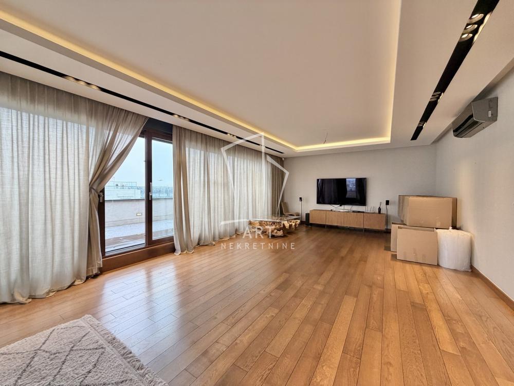 Glavna slika -Stojana Protića, Petosoban stan na prodaju, 255m2, 1.200.000€