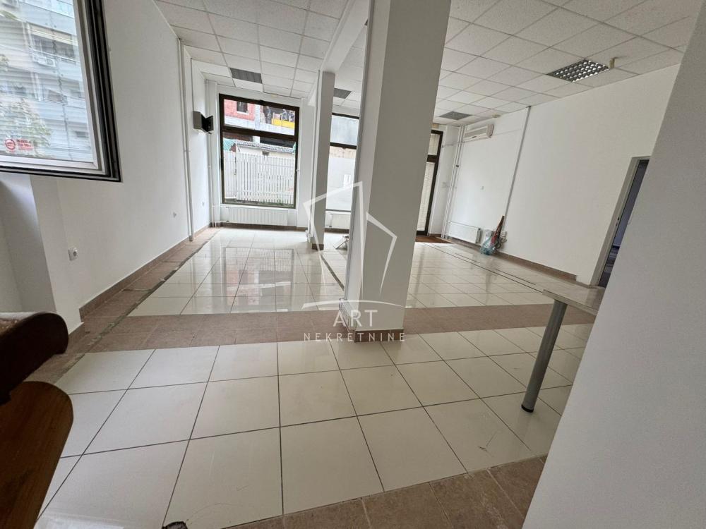 Slika 1 - Jove Ilića,  Lokal za izdavanje, 232m2, 2.500€