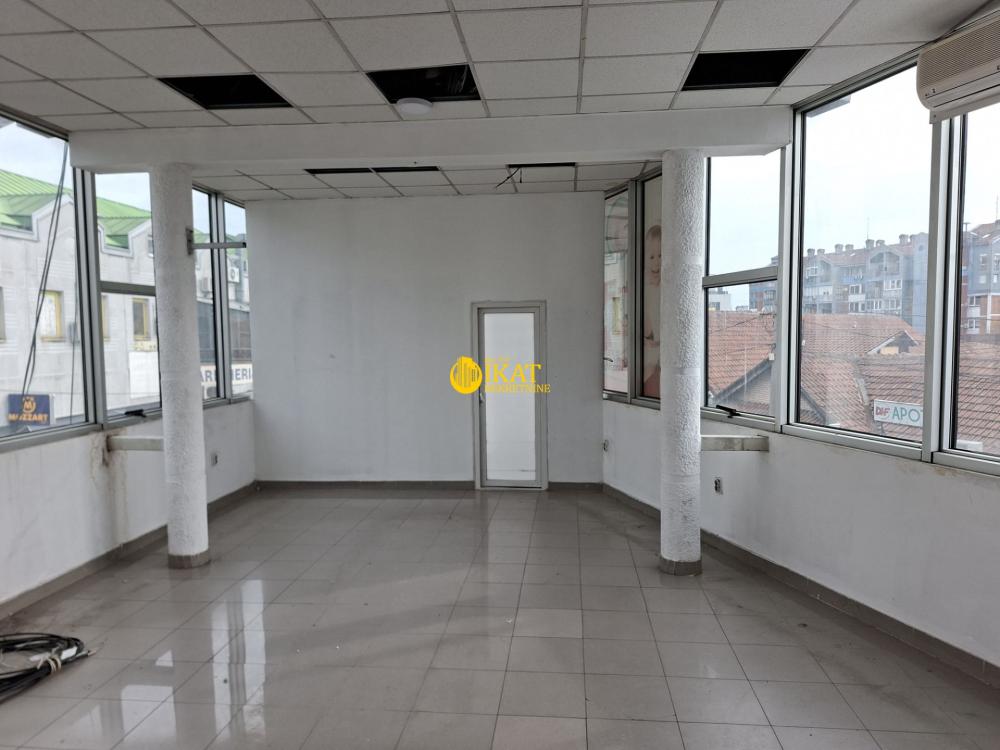 Slika 3 - Ustanička,  Lokal za izdavanje, 135m2, 2.500€