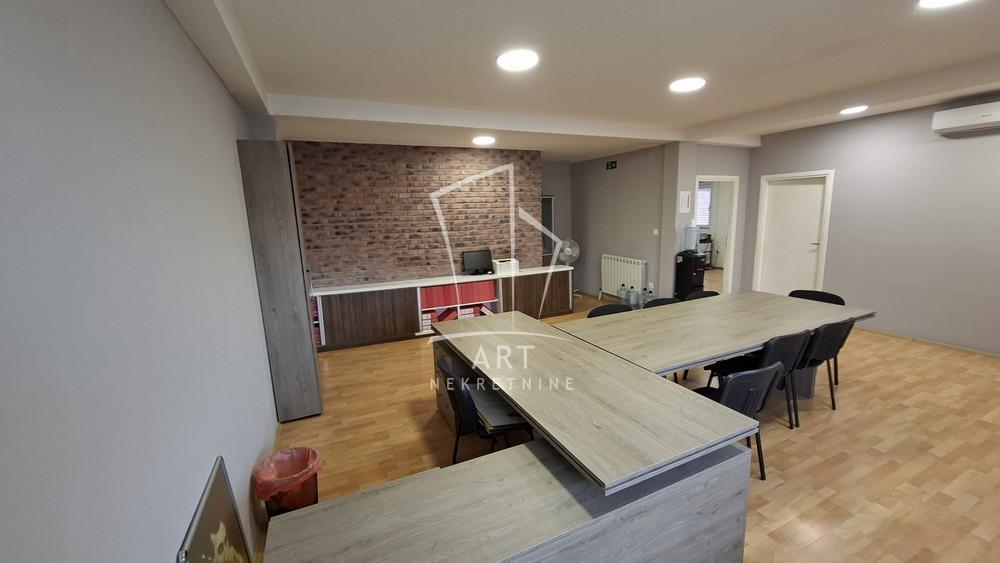 Glavna slika -Dobanovački Put,  Lokal za izdavanje, 300m2, 1.800€