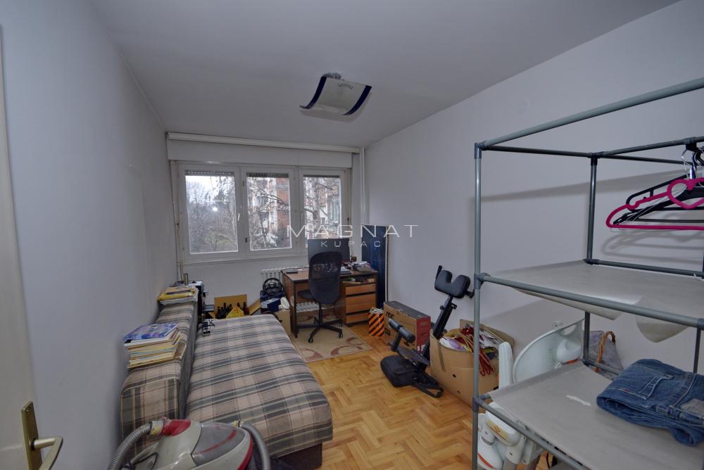 Slika 9 - Braće Srnić, Troiposoban stan na prodaju, 95m2, 270.000€