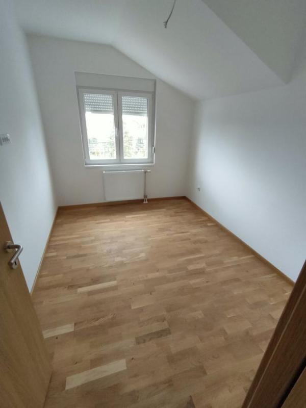 Slika 10 - Četvorosoban stan na prodaju, 106m2, 201.500€