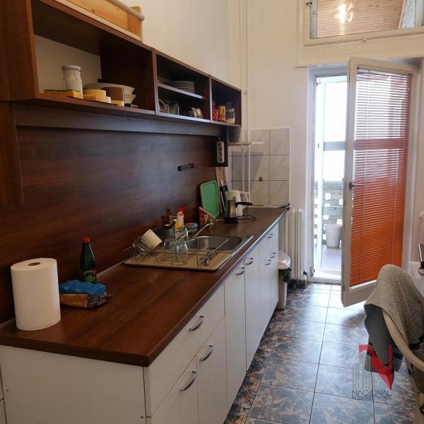 Slika 2 - KRALJA ALEKSANDRA,  Lokal za izdavanje, 145m2, 1.300€