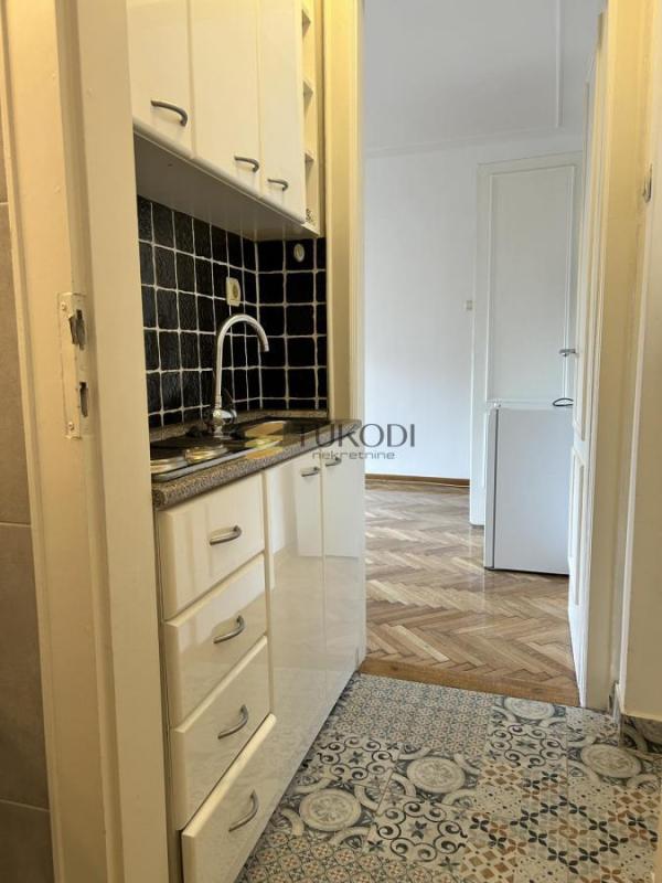 Slika 3 -  Lokal za izdavanje, 40m2, 700€