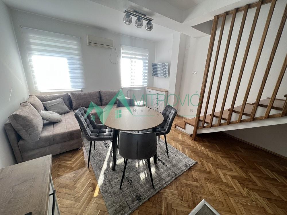 Glavna slika -Četvorosoban stan za izdavanje, 84m2, 600€