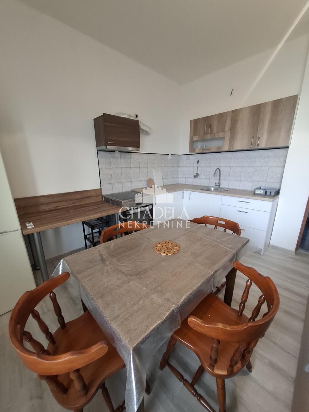 Slika 11 - Slobodana Jovića, Trosoban stan za izdavanje, 51m2, 450€