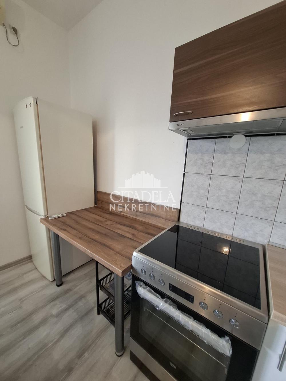 Slika 9 - Slobodana Jovića, Trosoban stan za izdavanje, 51m2, 450€