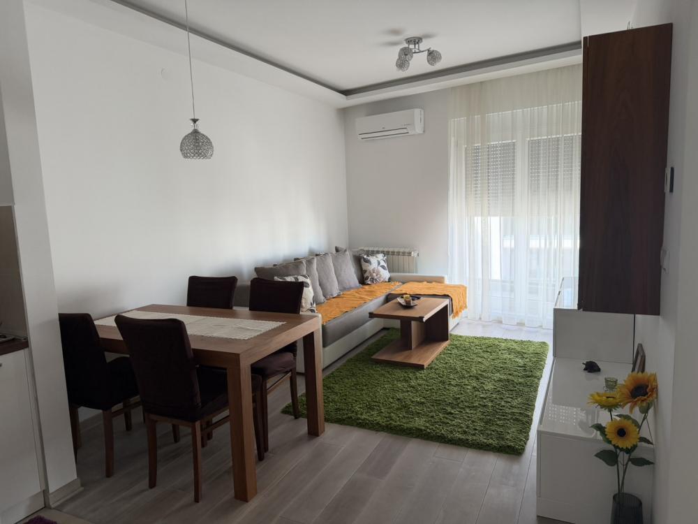 Glavna slika -Admirala Vukovića, Dvosoban stan za izdavanje, 42m2, 750€