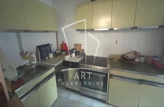 Slika 7 - Koste Jovanovića, Četvorosoban stan za izdavanje, 96m2, 1.200€