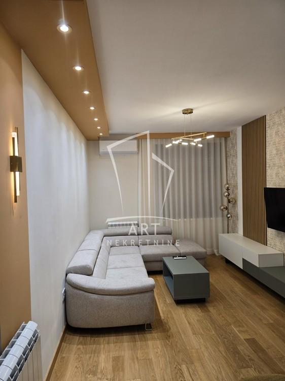 Slika 1 - Primorska, Dvosoban stan za izdavanje, 52m2, 750€