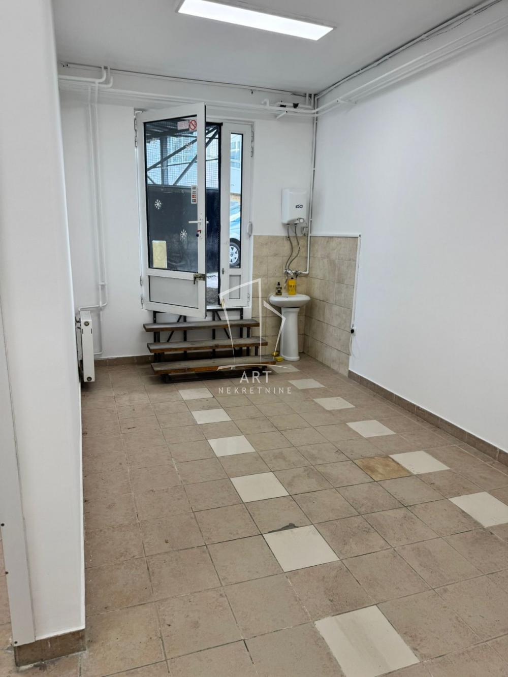 Slika 7 - Jove Ilića,  Lokal za izdavanje, 232m2, 2.500€