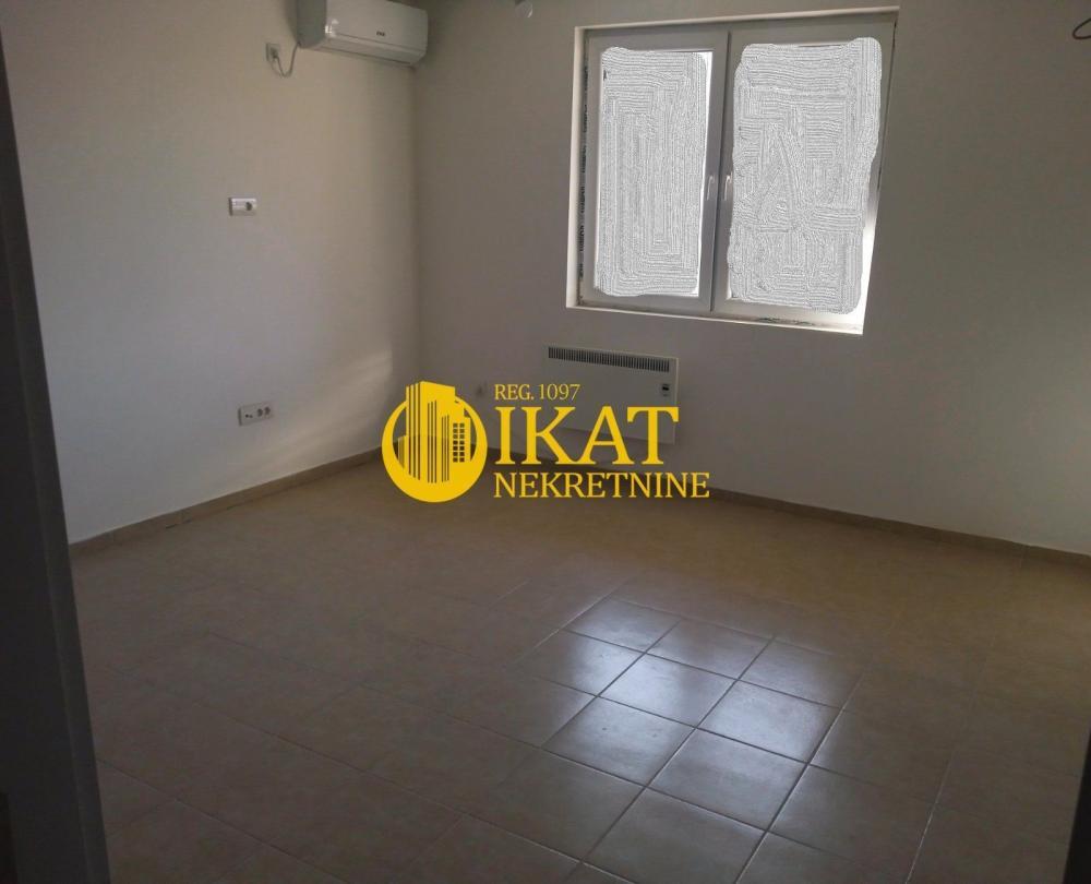 Glavna slika -Maršala Tita, Trosoban stan na prodaju, 49m2, 87.000€