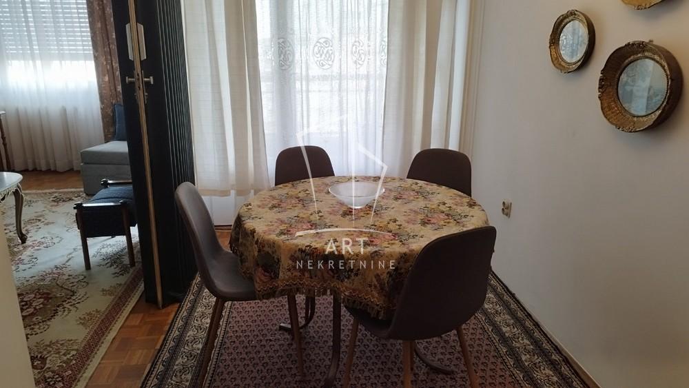 Slika 1 - Bulevar oslobođenja, Trosoban stan za izdavanje, 70m2, 600€