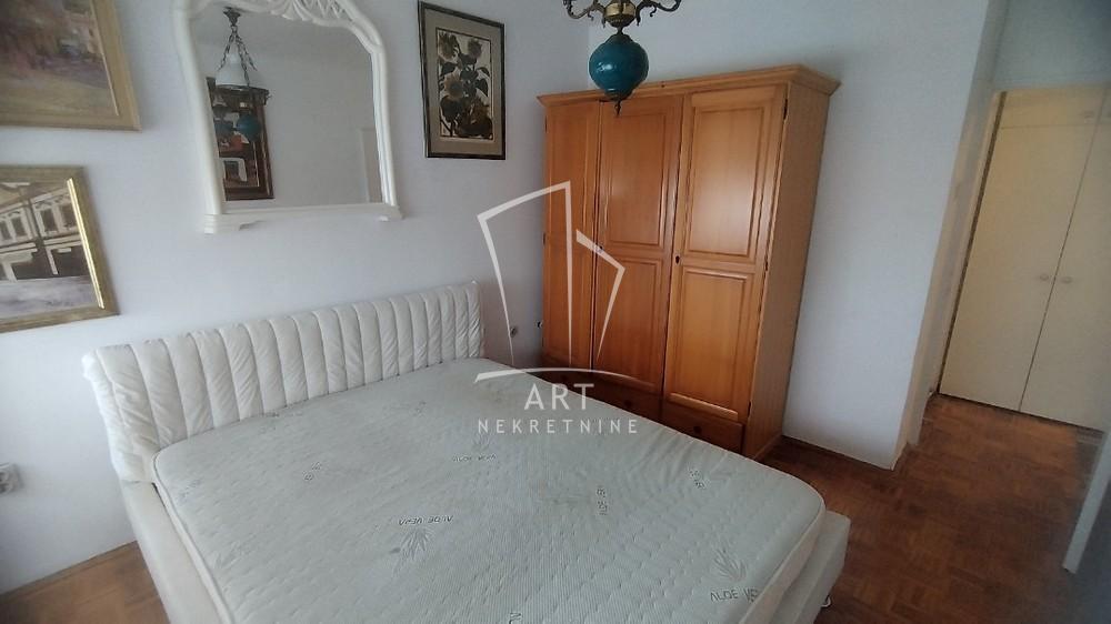 Slika 5 - Bulevar oslobođenja, Trosoban stan za izdavanje, 70m2, 600€