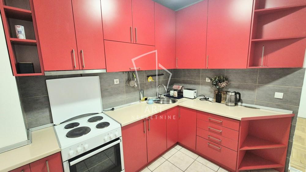 Slika 4 - Bulevar despota Stefana, Trosoban stan za izdavanje, 80m2, 650€