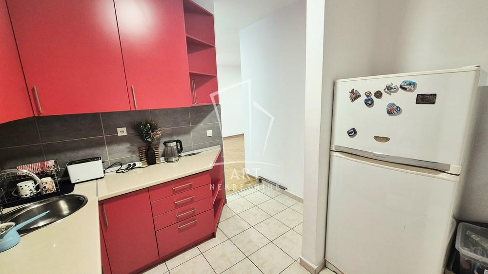 Slika 5 - Bulevar despota Stefana, Trosoban stan za izdavanje, 80m2, 650€