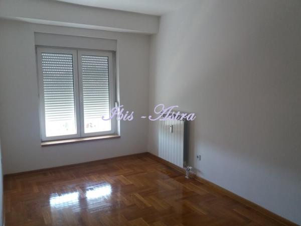 Slika 3 - Ruzveltova, Trosoban stan za izdavanje, 60m2, 700€