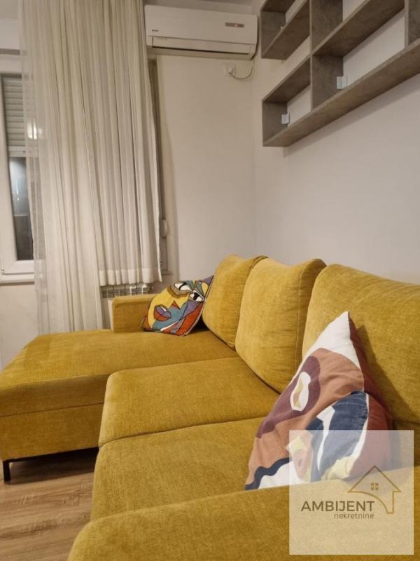 Glavna slika -Trosoban stan za izdavanje, 45m2, 800€