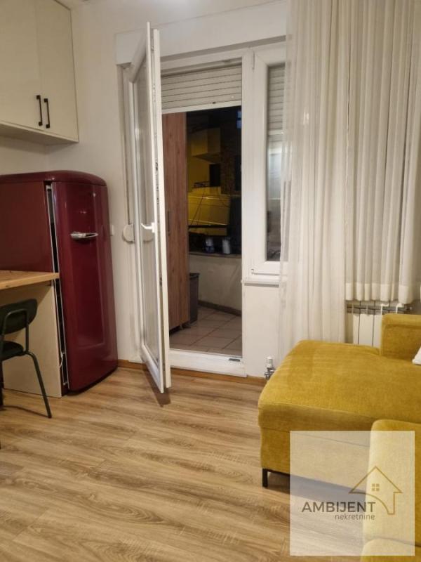 Slika 6 - Trosoban stan za izdavanje, 45m2, 800€