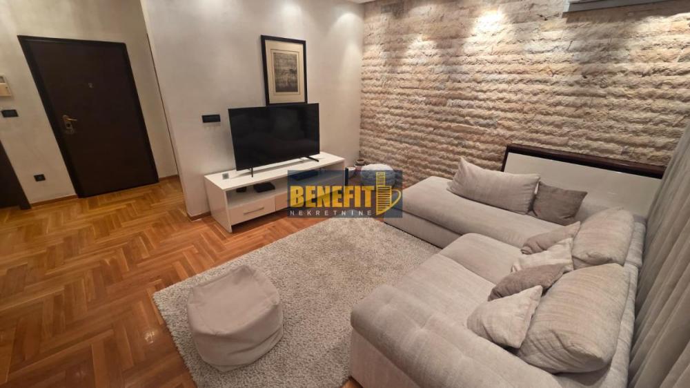 Slika 1 - Četvorosoban stan za izdavanje, 97m2, 1.450€