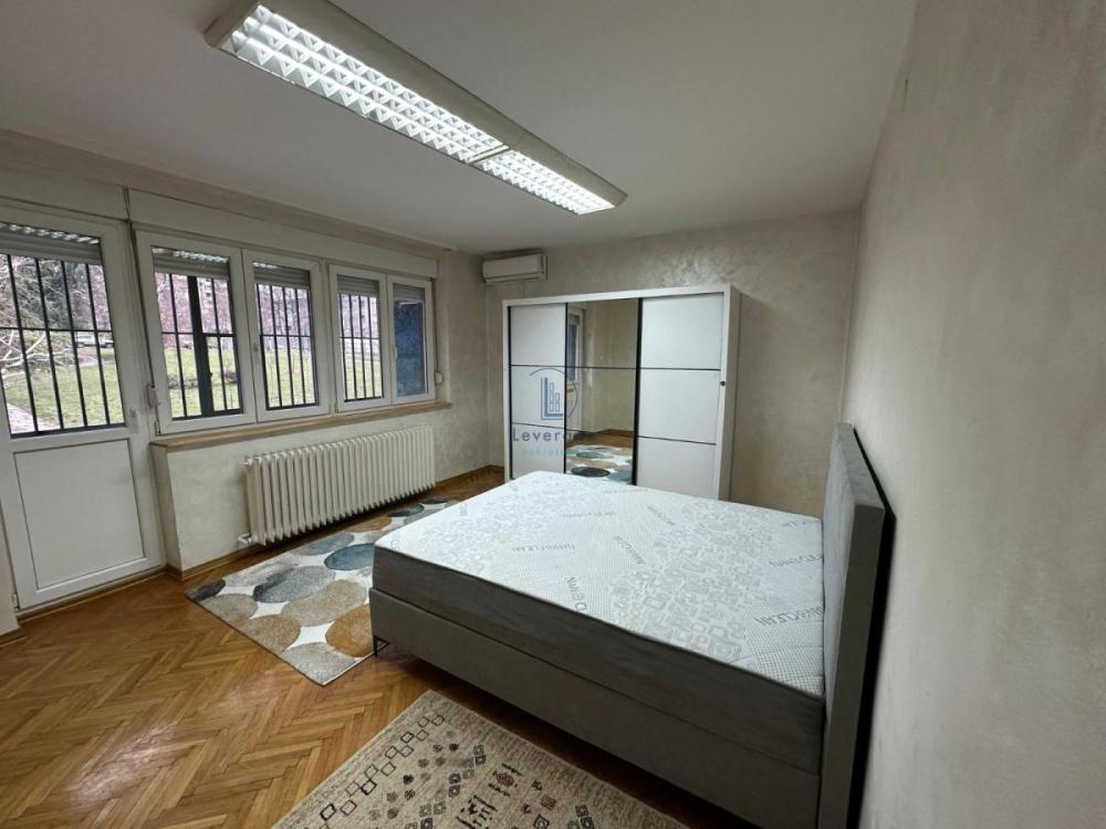 Slika 3 - Admirala Geprata, Četvorosoban stan za izdavanje, 105m2, 1.300€