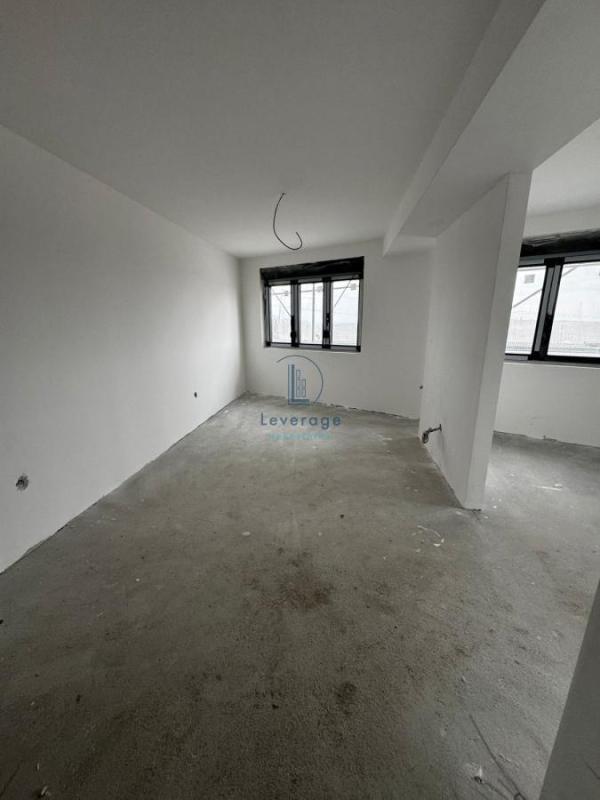 Slika 5 - Nine Kirsanove, Dvoiposoban stan na prodaju, 66m2, 133.500€