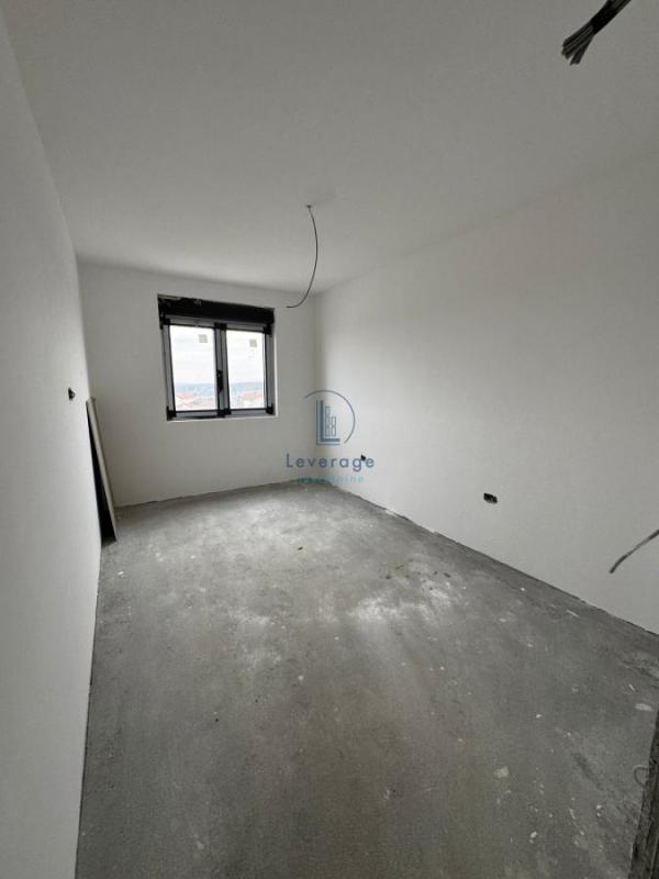 Slika 7 - Nine Kirsanove, Dvoiposoban stan na prodaju, 66m2, 133.500€