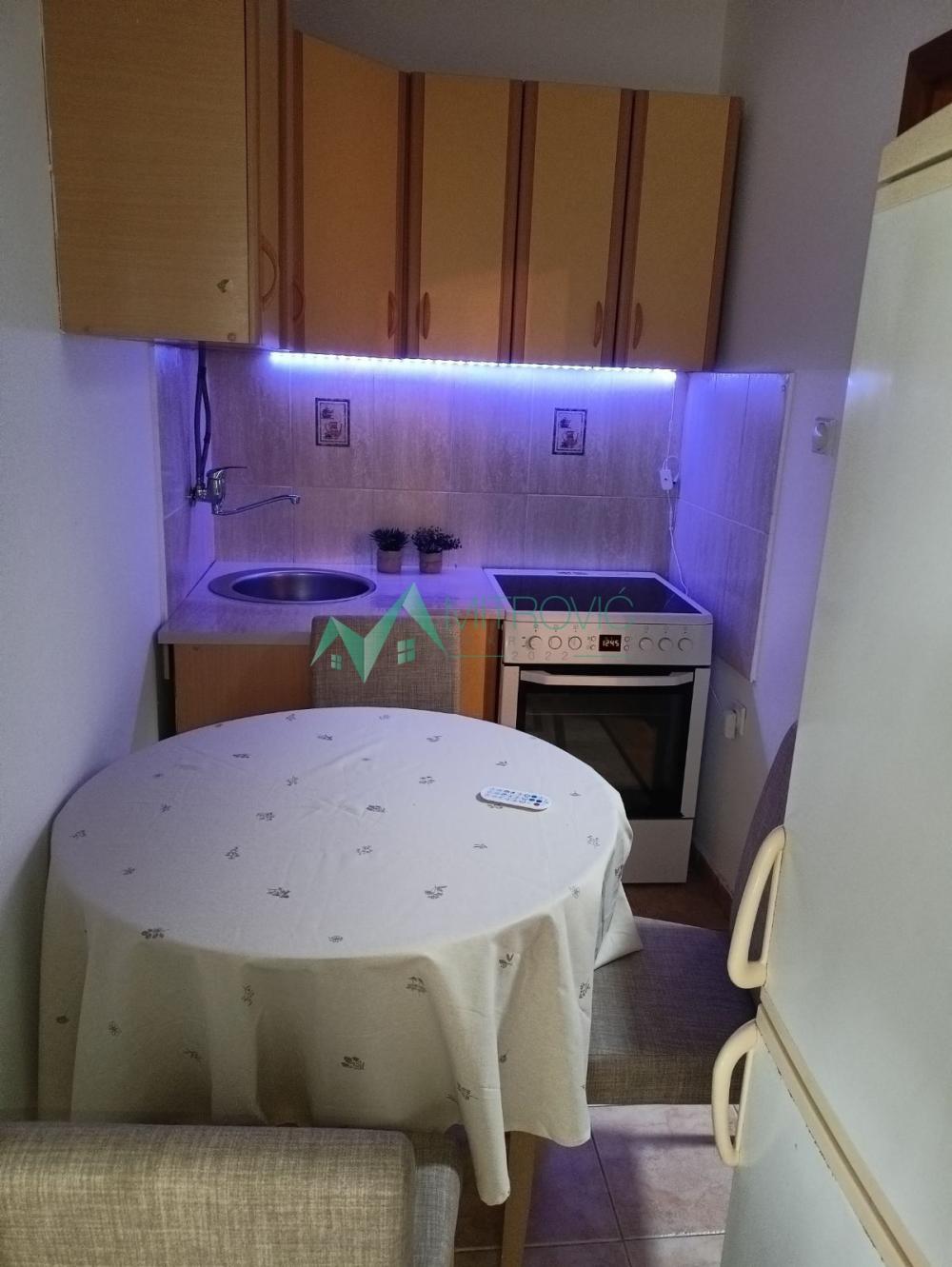 Slika 2 - Dvosoban stan za izdavanje, 47m2, 450€