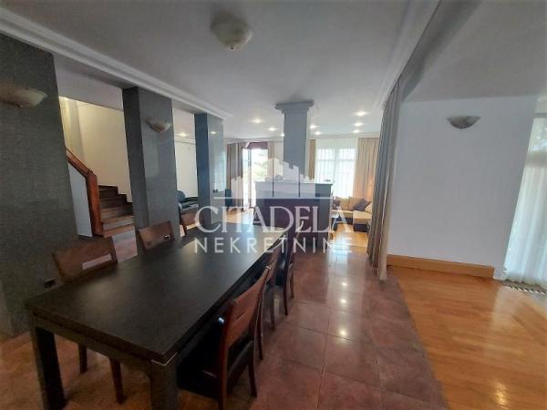 Slika 11 - Cara Iraklija,  Kuća za izdavanje, 400m2, 5.000€