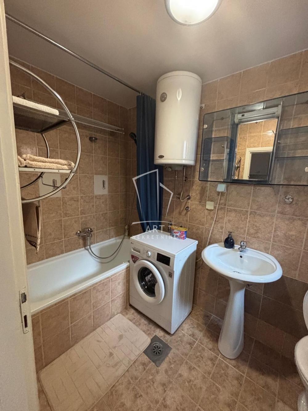 Slika 4 - Bulevar Despota Stefana, Jednoiposoban stan za izdavanje, 45m2, 500€