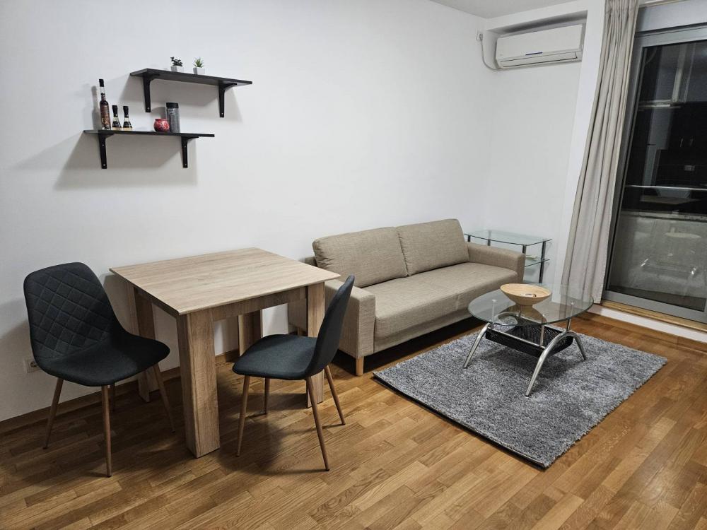 Slika 1 - Gundulićev Venac, Dvosoban stan za izdavanje, 45m2, 650€