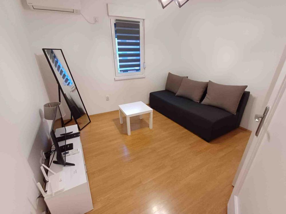 Glavna slika -Stjepana Ljubiše, Jednosoban stan za izdavanje, 30m2, 450€