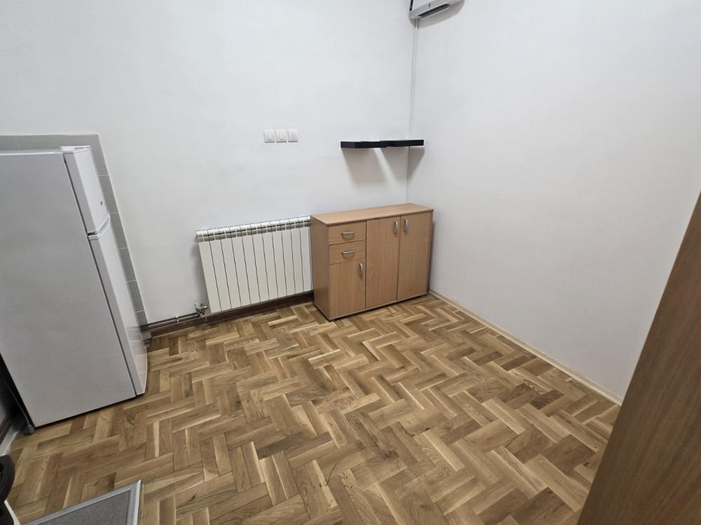 Slika 4 - Dečanska, Dvosoban stan za izdavanje, 61m2, 650€