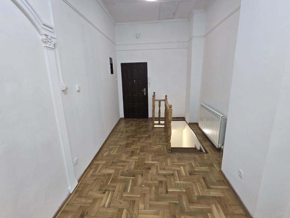 Slika 5 - Dečanska, Dvosoban stan za izdavanje, 61m2, 650€