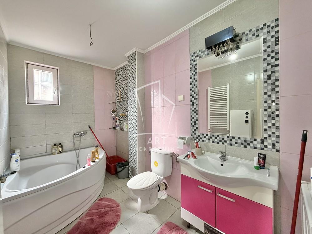 Slika 9 - Matice Srpske, Trosoban stan na prodaju, 76m2, 175.000€