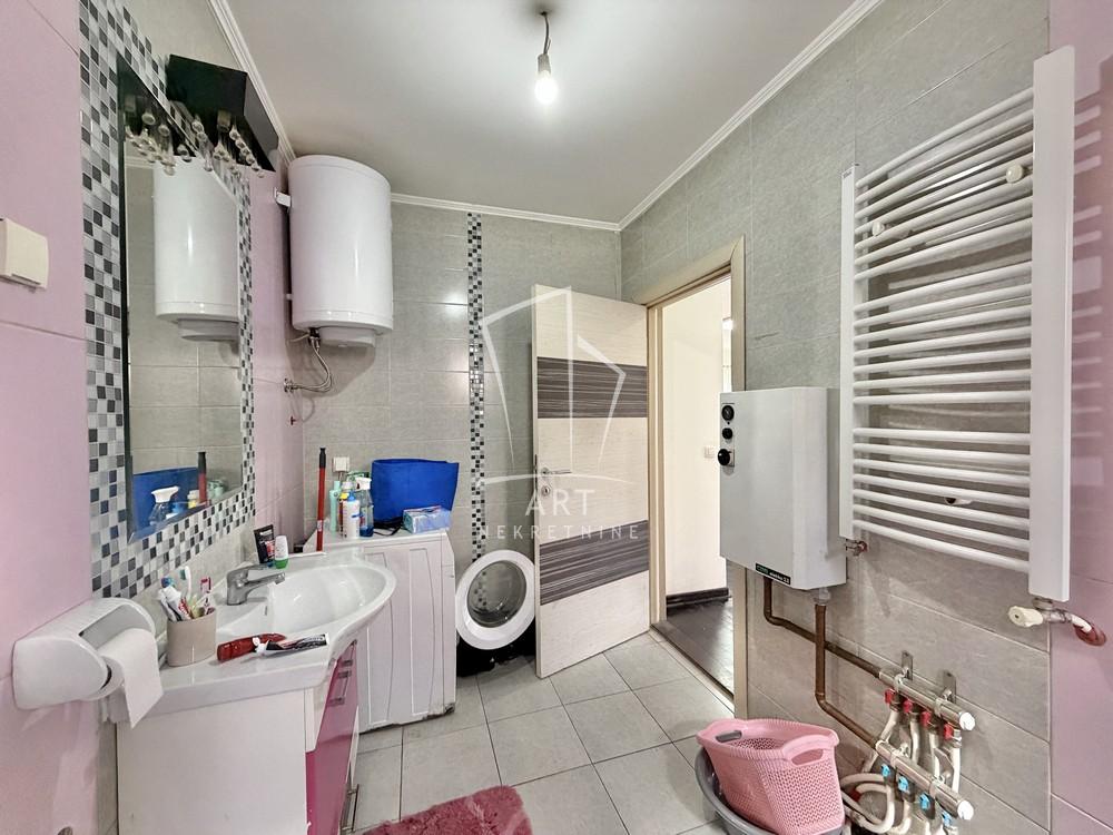 Slika 10 - Matice Srpske, Trosoban stan na prodaju, 76m2, 175.000€