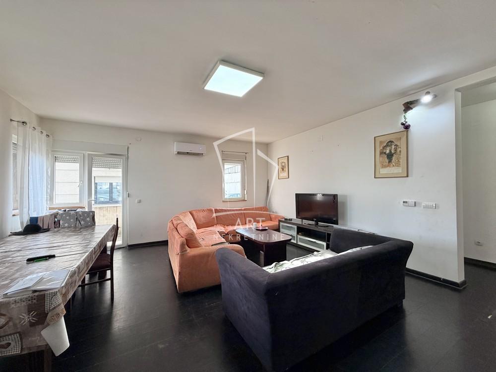 Slika 1 - Matice Srpske, Trosoban stan na prodaju, 76m2, 175.000€