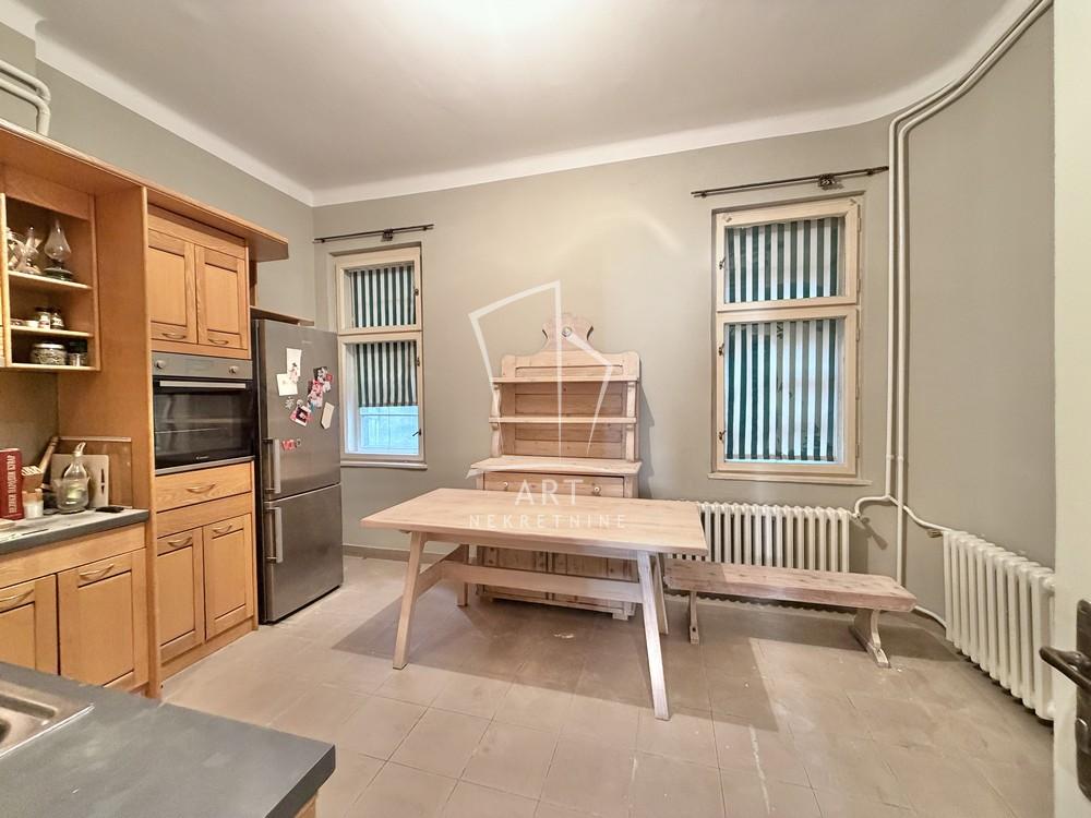 Slika 3 - Braće Jugovića, Četvorosoban stan na prodaju, 96m2, 480.000€