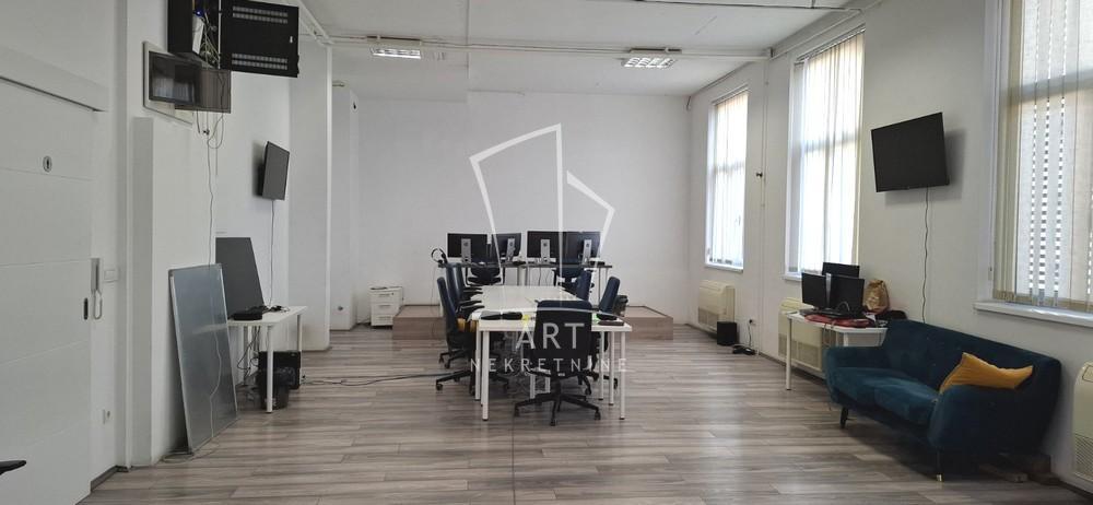 Glavna slika -Žorža Klemansoa,  Lokal za izdavanje, 70m2, 2.500€