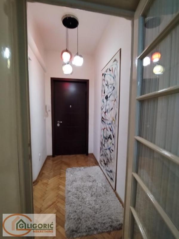 Slika 8 - Beogradska, Dvosoban stan za izdavanje, 75m2, 800€