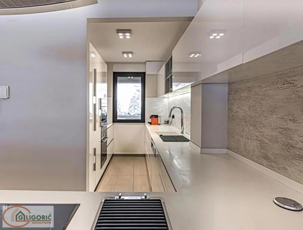 Slika 5 -  Kuća na prodaju, 305m2, 1.325.000€