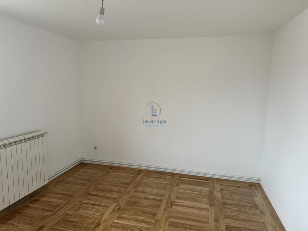 Slika 2 - Ljubomira Jovanovića, Dvoiposoban stan na prodaju, 60m2, 175.000€