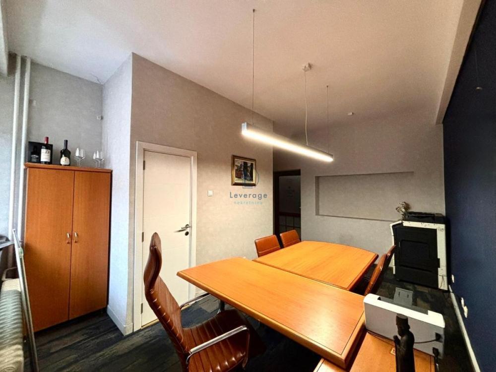 Glavna slika - Lokal za izdavanje, 20m2, 350€