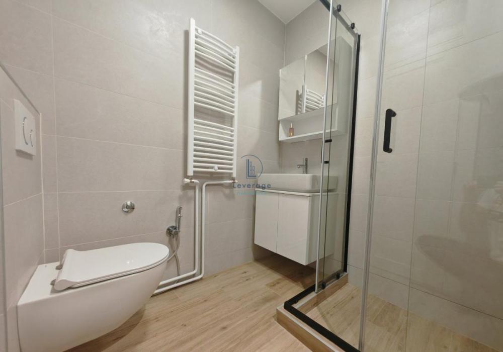 Slika 5 - Antifašističke borbe,  Lokal za izdavanje, 73m2, 1.500€