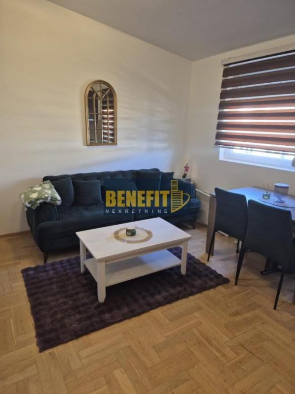 Glavna slika -Jednoiposoban stan za izdavanje, 35m2, 400€