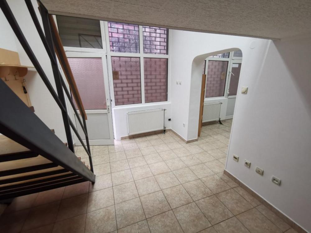 Slika 4 -  Lokal za izdavanje, 45m2, 350€