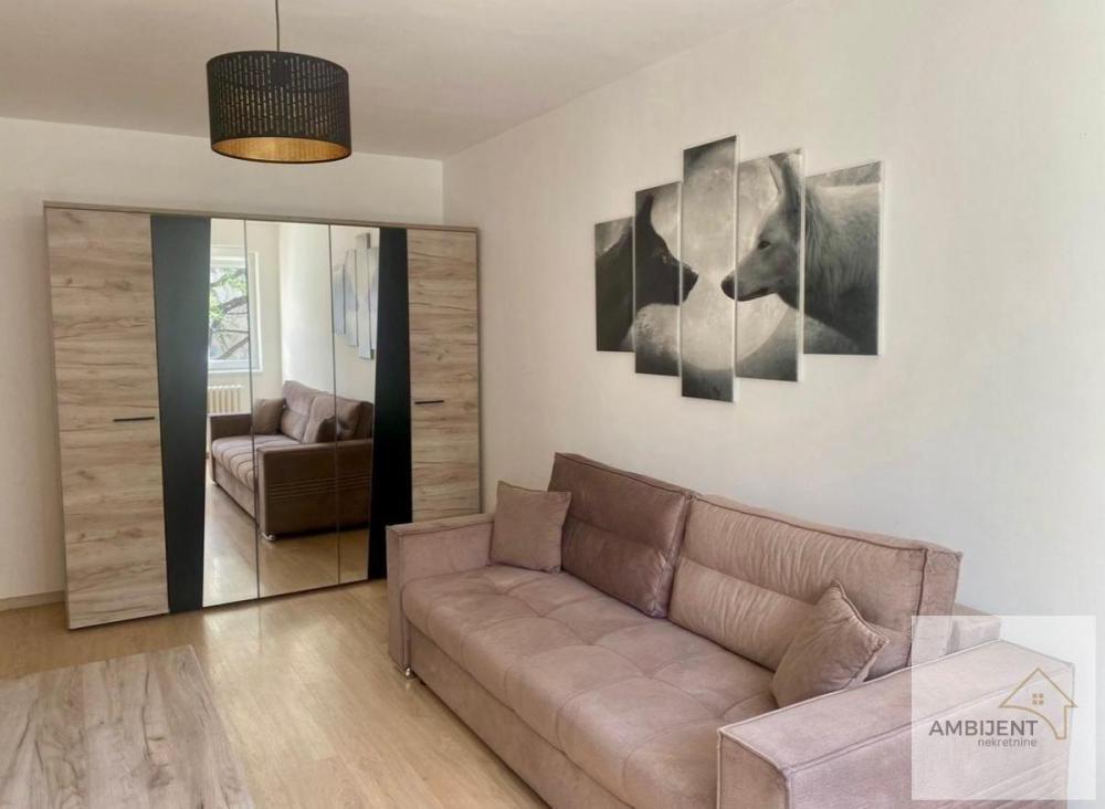 Glavna slika -Jednosoban stan za izdavanje, 45m2, 490€