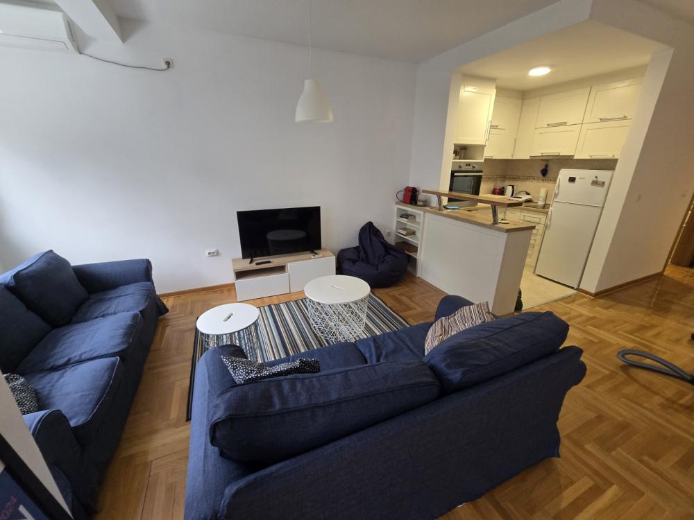 Slika 1 - Golsvordijeva, Dvosoban stan za izdavanje, 54m2, 900€