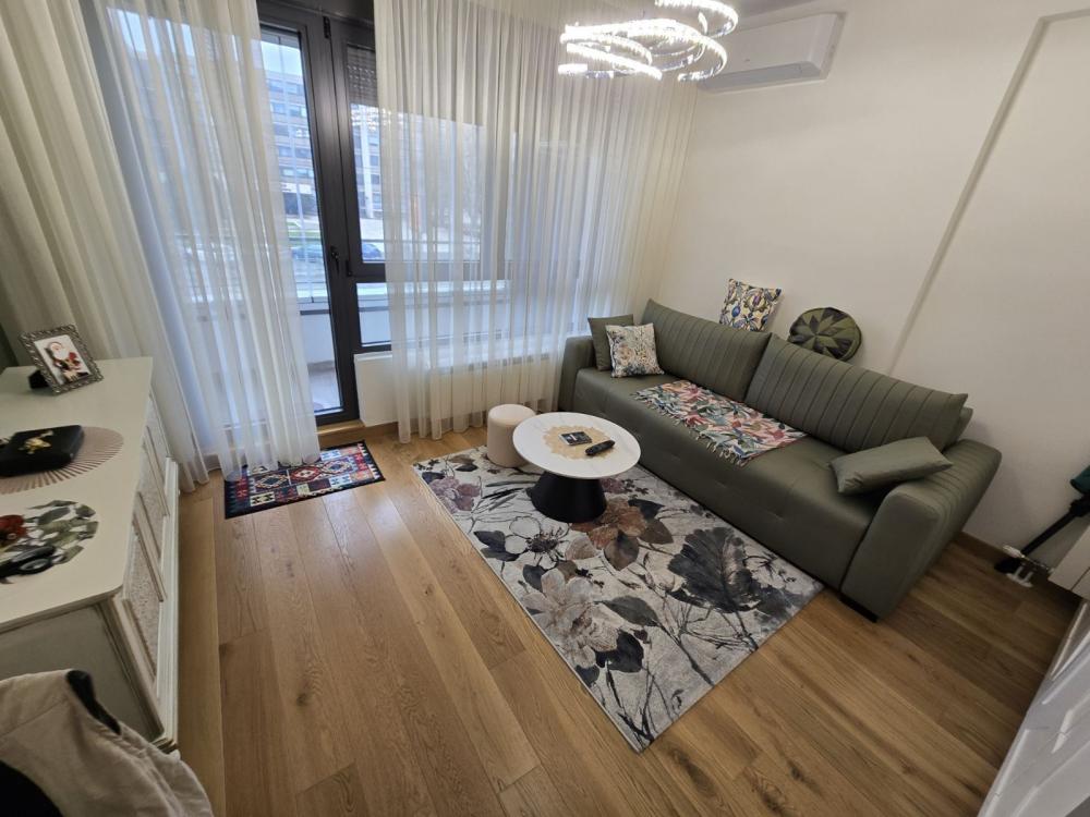 Slika 1 - Vojvode Stepe, Jednosoban stan za izdavanje, 28m2, 450€